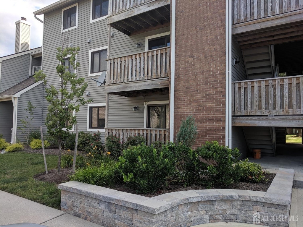 4805 Ravens Crest Drive - Photo 1