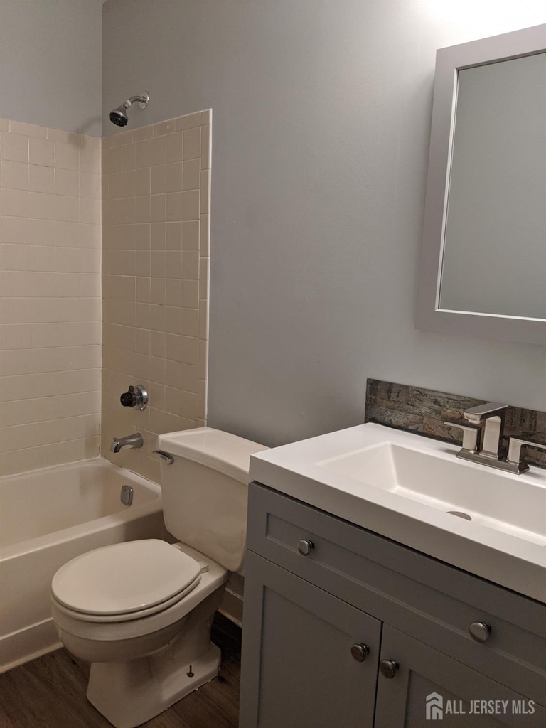 4805 Ravens Crest Drive - Photo 8