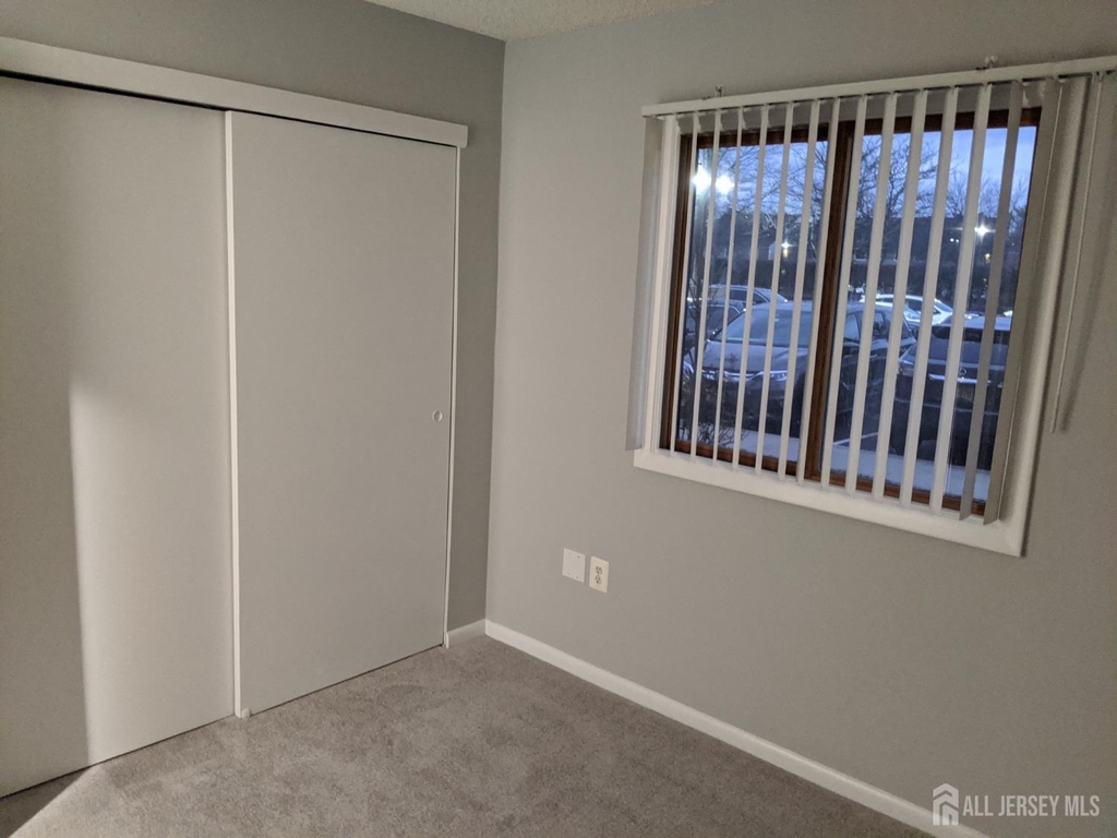 4805 Ravens Crest Drive - Photo 16