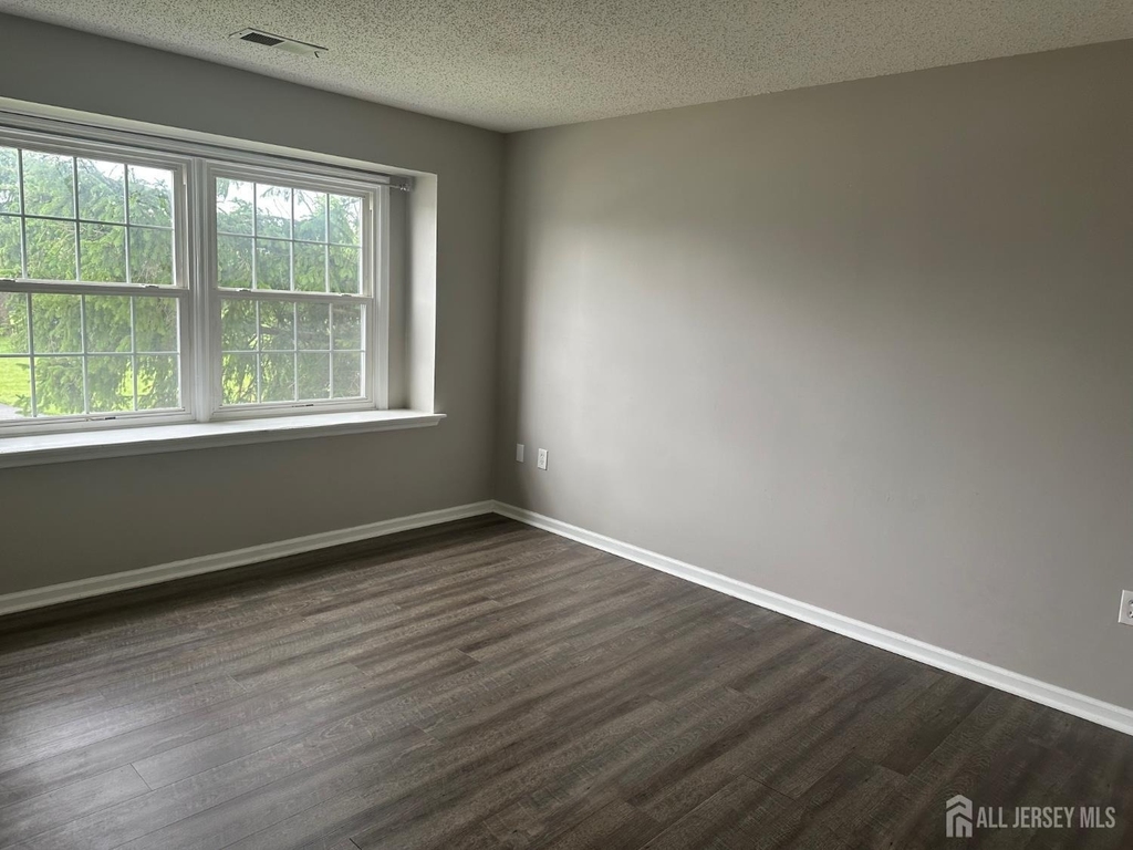 1027 Edpas Road - Photo 5