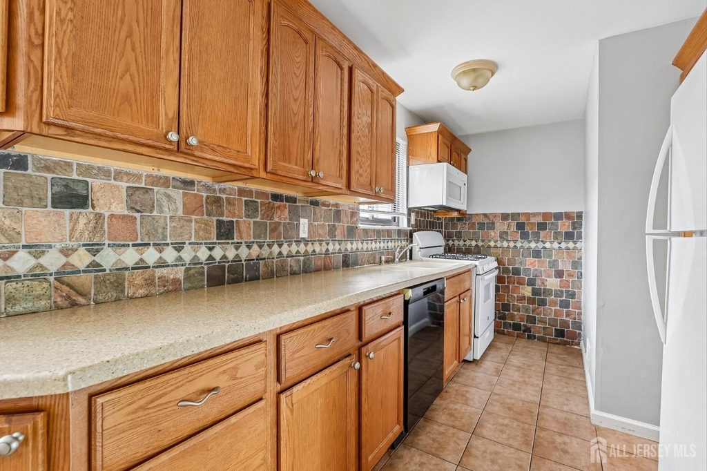 1203 N Oaks Boulevard - Photo 10