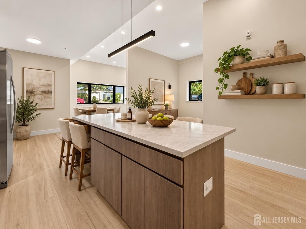 810 N 2nd Avenue - Photo 1