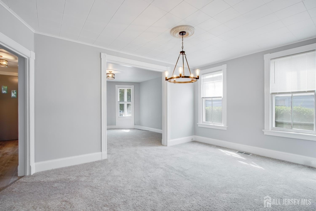 81 Woodbridge Avenue - Photo 7