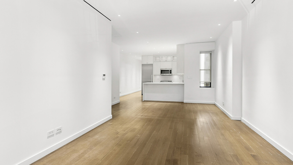 480 Central Park W - Photo 1