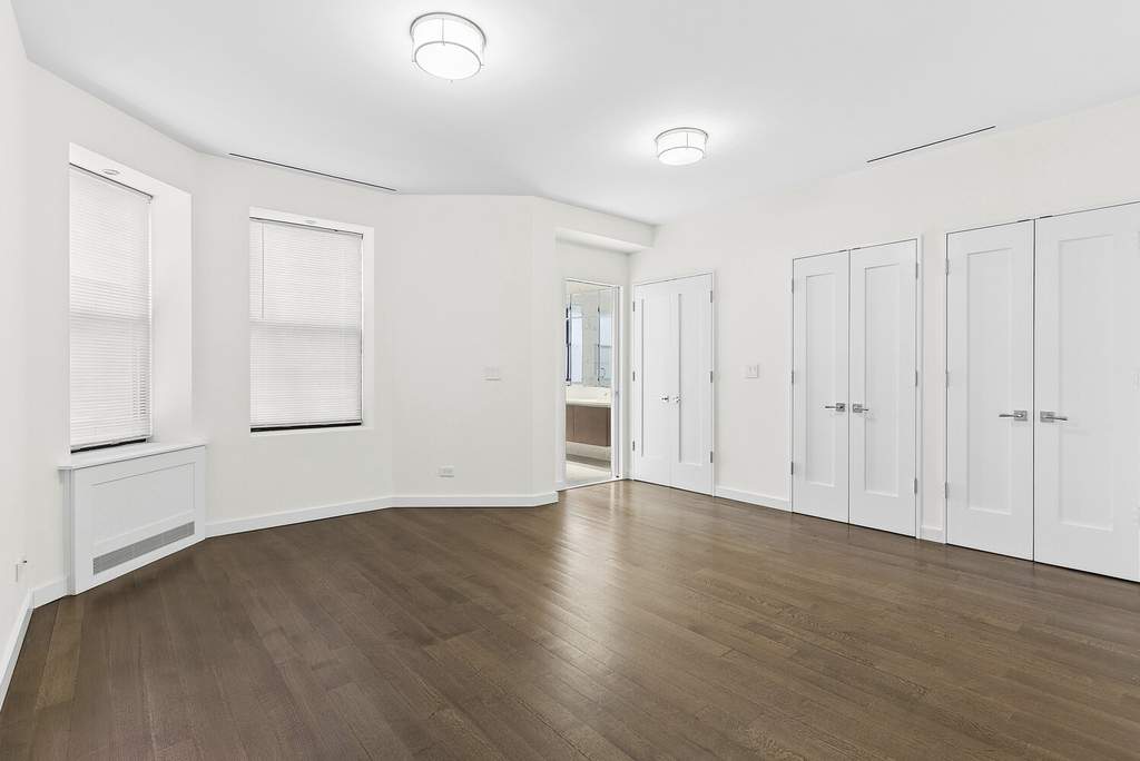 480 Central Park W - Photo 5