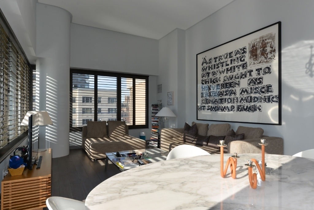 200 E 69th Street - Photo 2