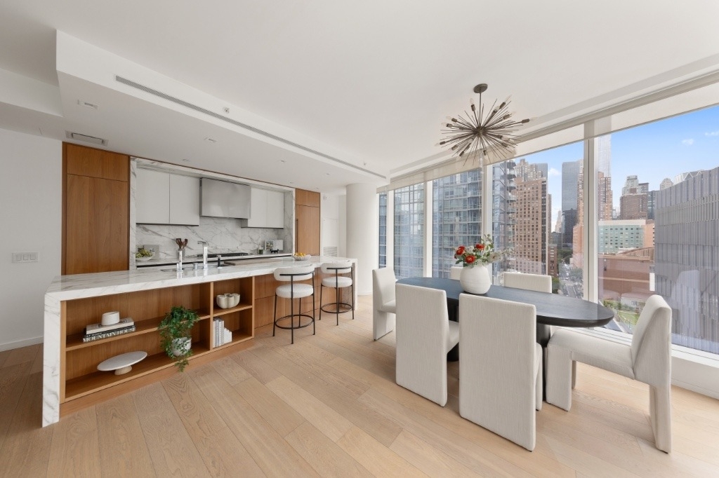 1 W End Avenue - Photo 1