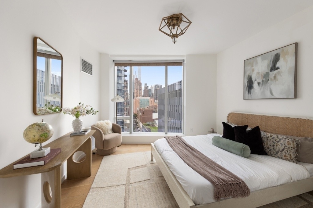1 W End Avenue - Photo 3