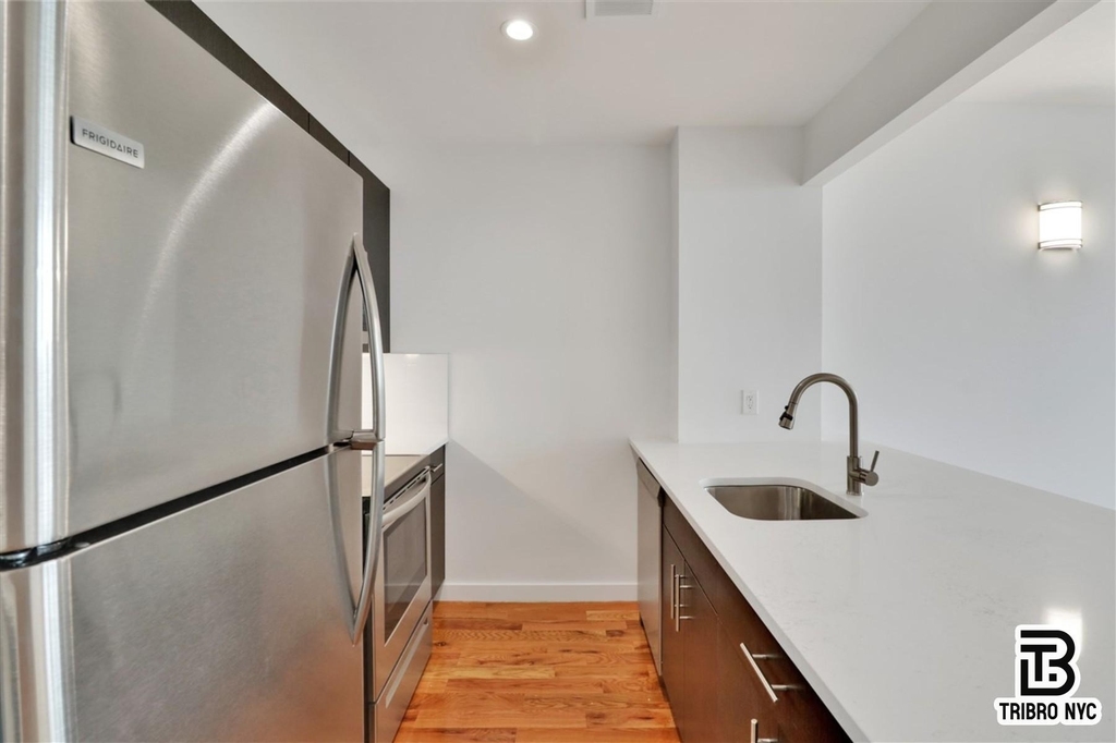 17 Somers Street - Photo 6