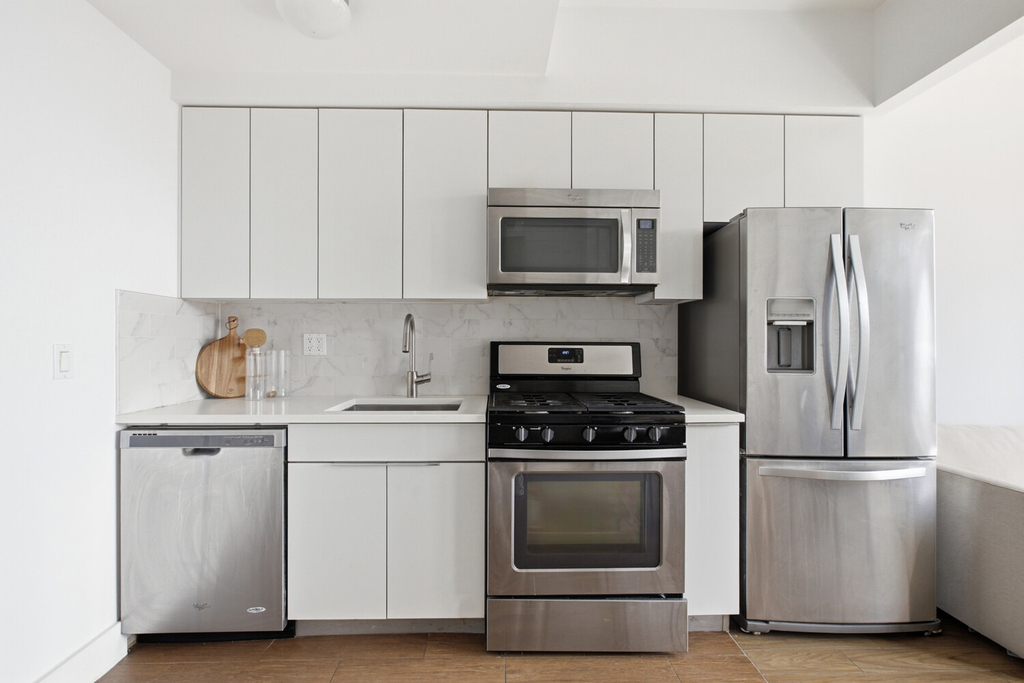399 E 8th Street - Photo 2