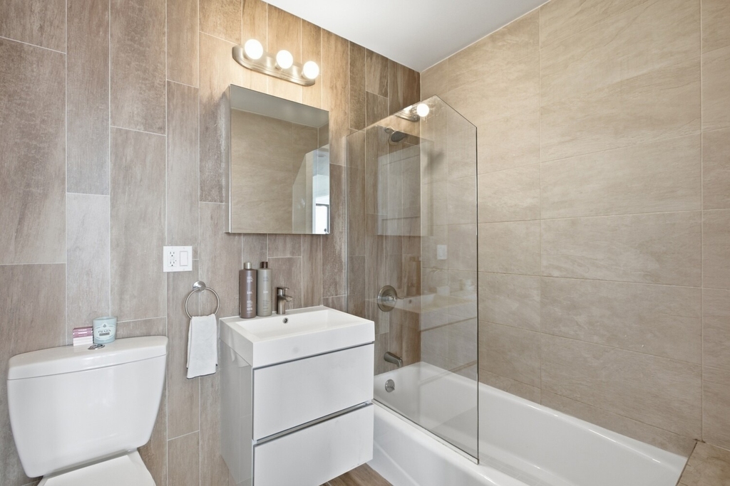 399 E 8th Street - Photo 4