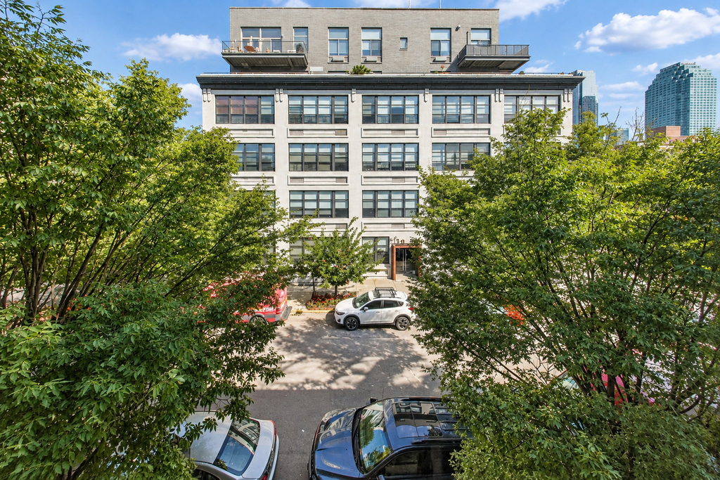 10-54 47th Avenue - Photo 8