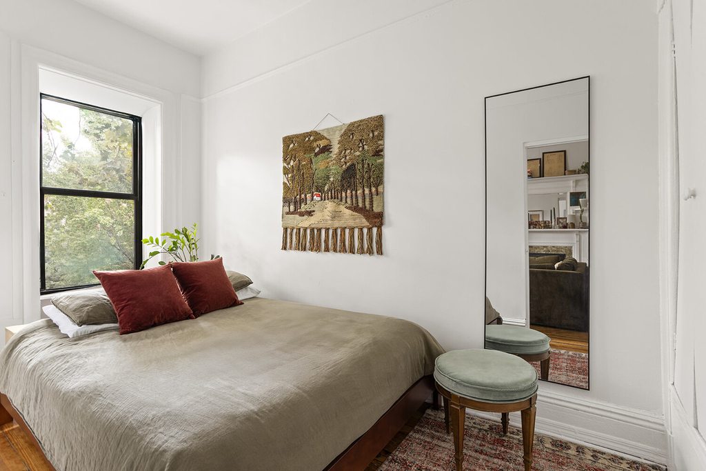 274 Hancock Street - Photo 2