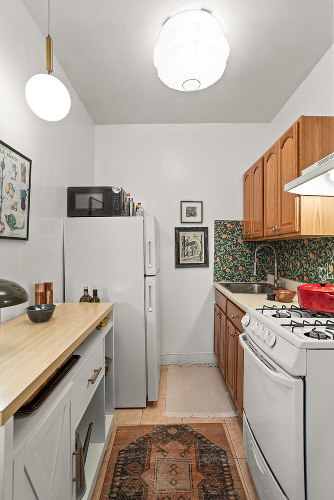 274 Hancock Street - Photo 3