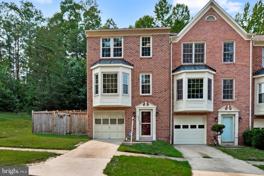 601 Twin Brook Lane - Photo 0