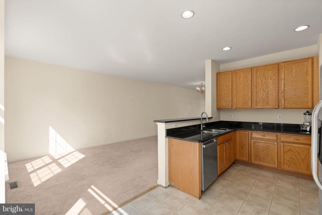 15720 Palermo Terrace - Photo 24