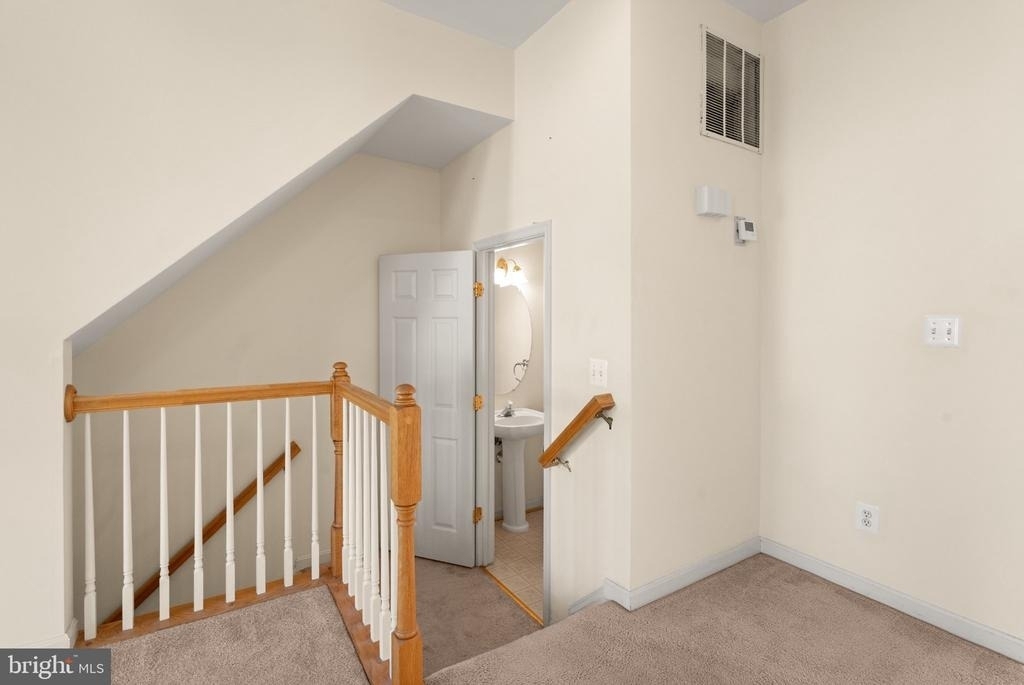 15720 Palermo Terrace - Photo 6