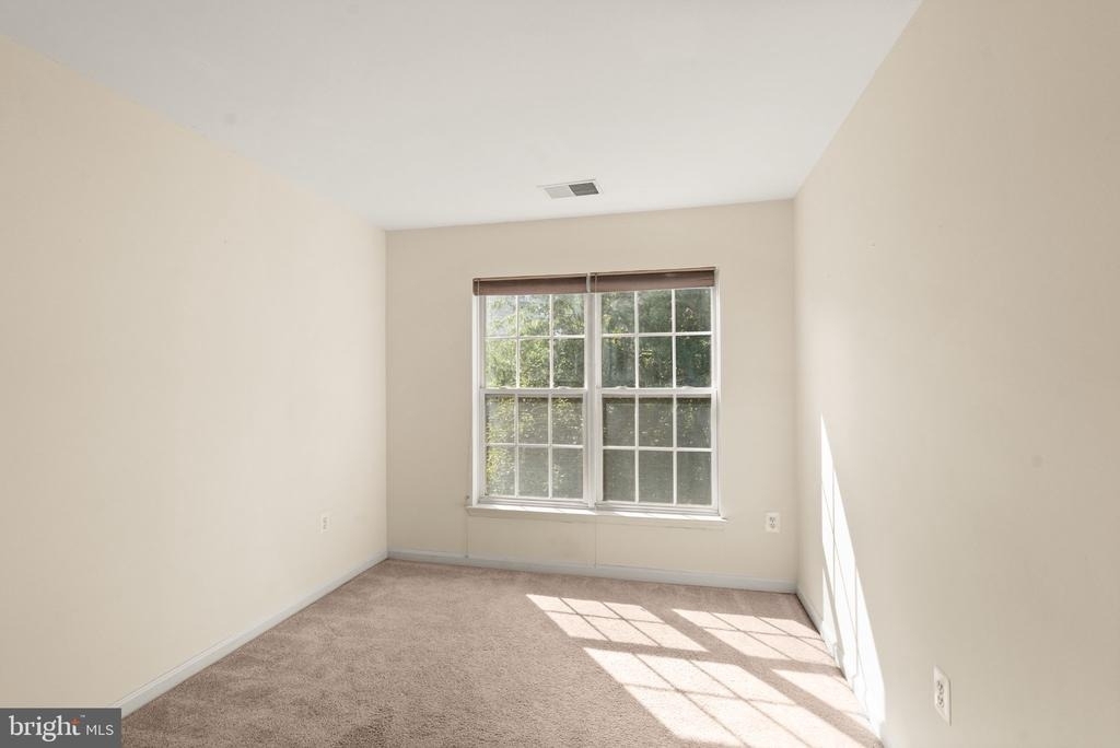 15720 Palermo Terrace - Photo 47
