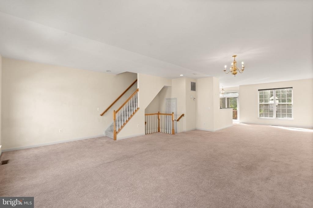 15720 Palermo Terrace - Photo 10