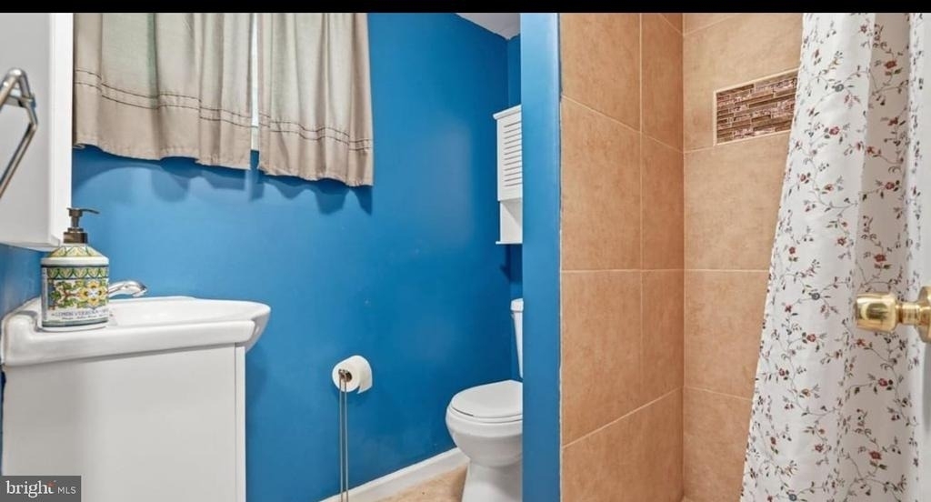 5633 Roundtree Drive - Photo 4