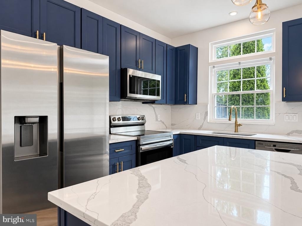 44191 Litchfield Terrace - Photo 12