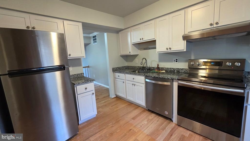 9529 Cherry Oak Court - Photo 6