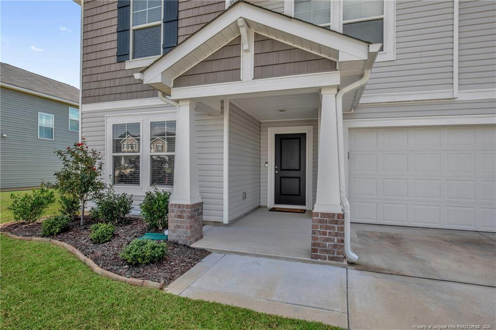 204 Hornet Drive - Photo 2