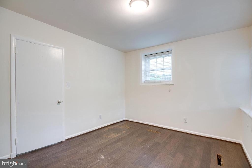 2505 Leeds Road - Photo 36