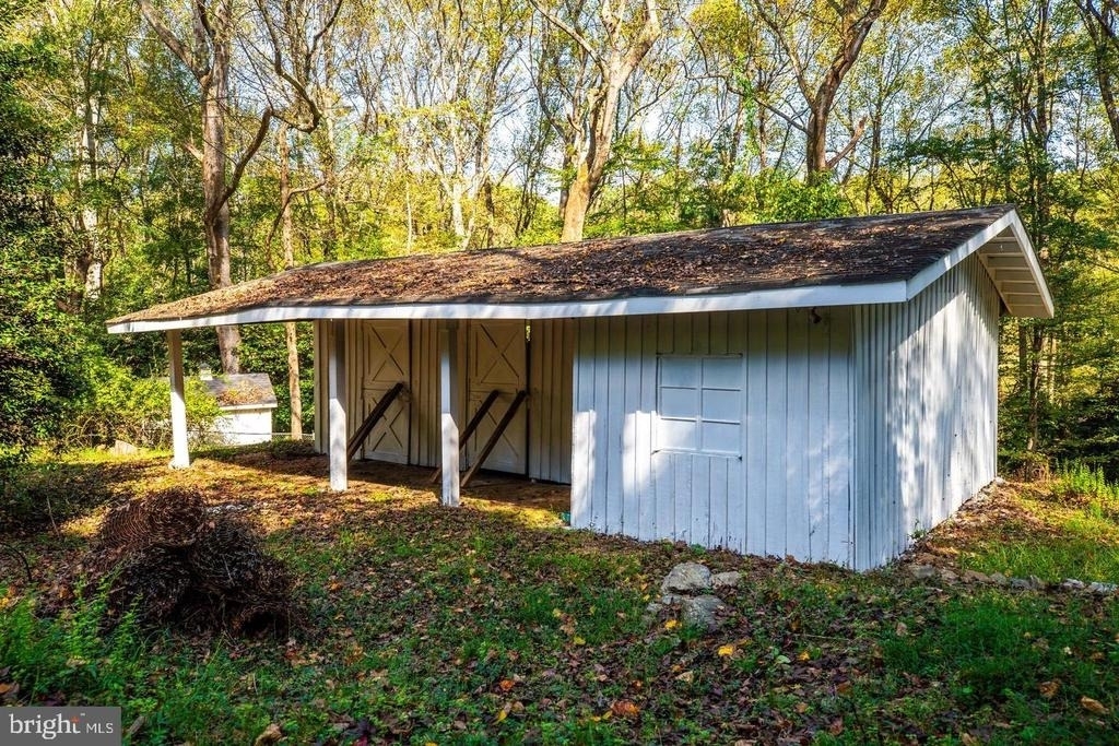 2505 Leeds Road - Photo 49