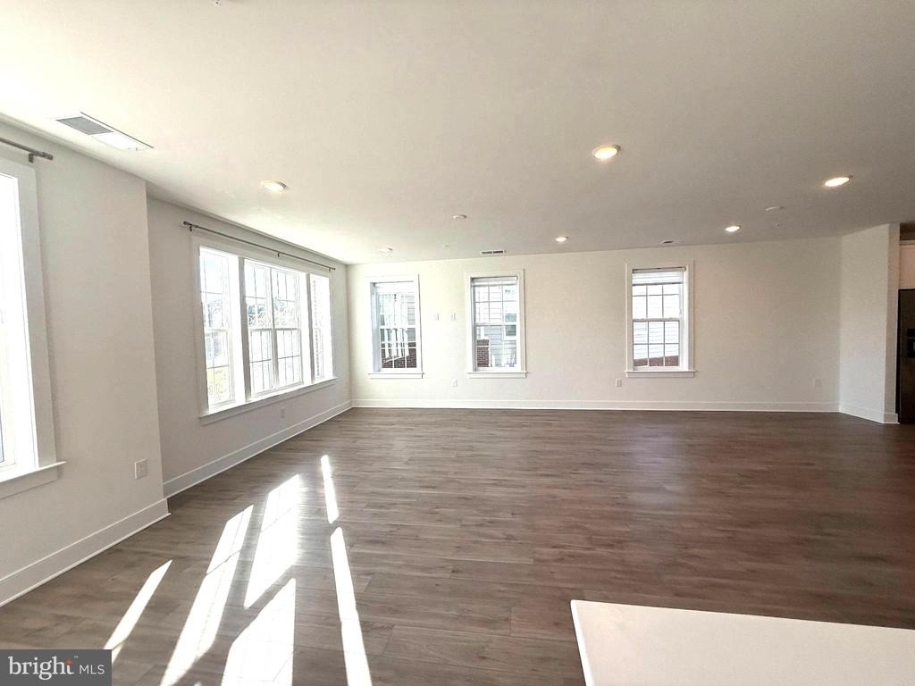 10824 Cedar Avenue - Photo 5