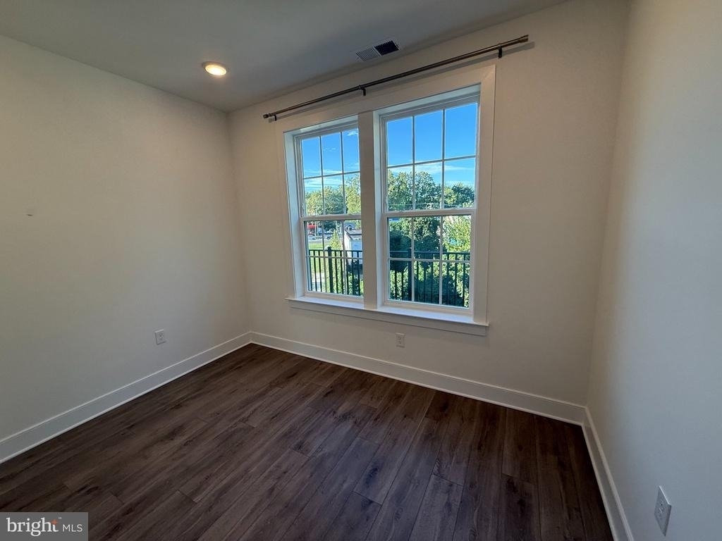 10824 Cedar Avenue - Photo 11