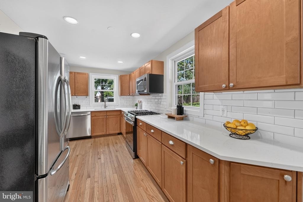6010 Bangor Drive - Photo 10