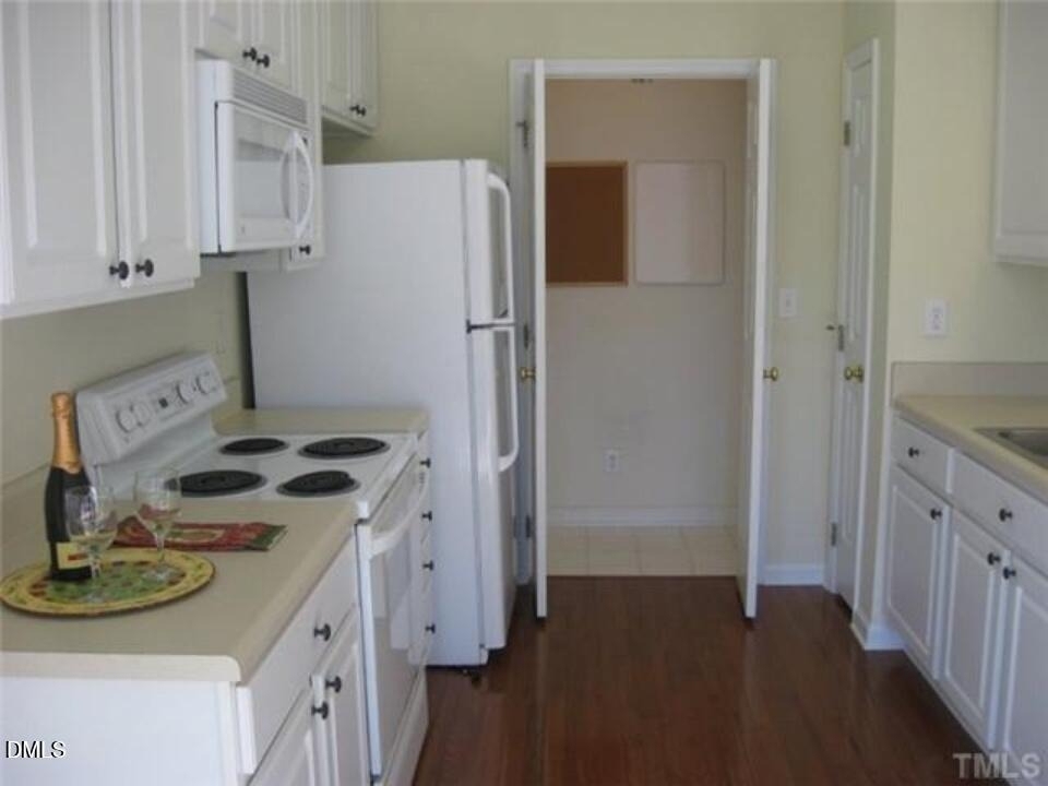 1923 Kudrow Lane - Photo 7