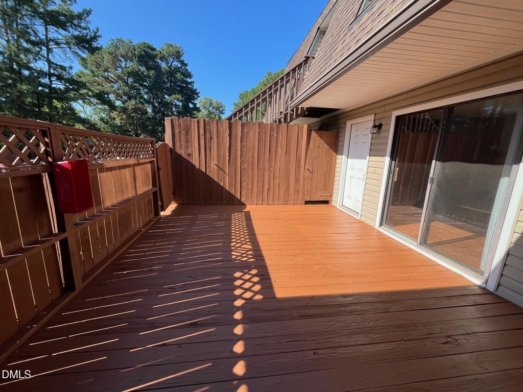 340 Summerwalk Circle - Photo 2