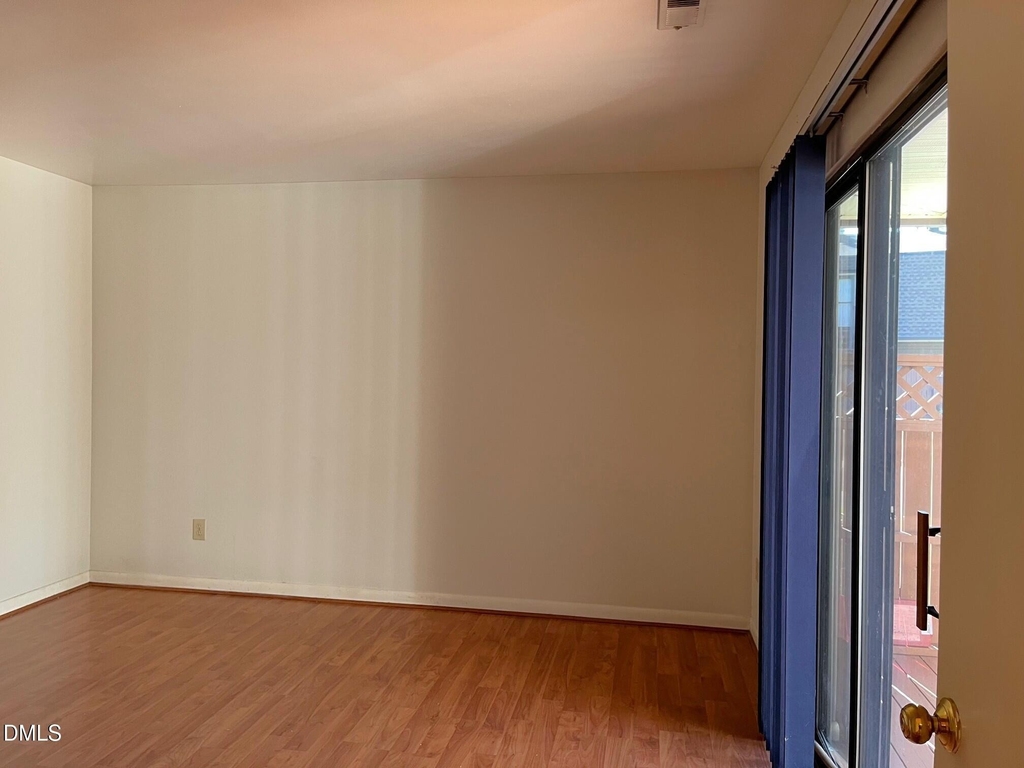 340 Summerwalk Circle - Photo 7