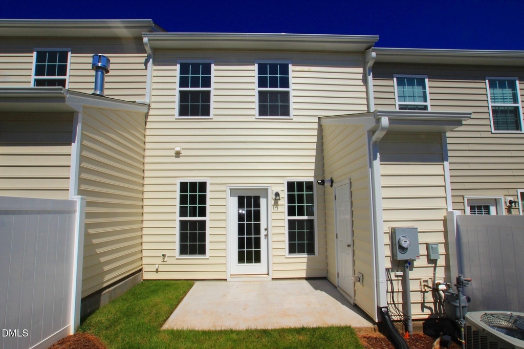 405 Stone Flower Lane - Photo 15