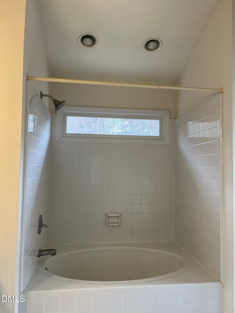 1409 Opal Court - Photo 13