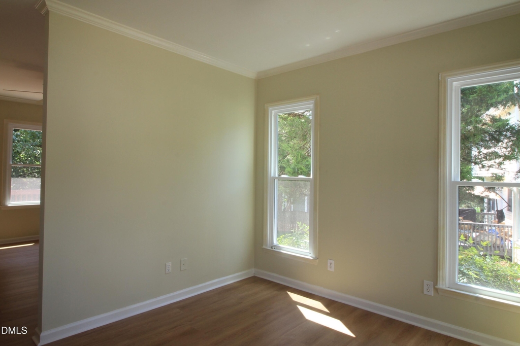 1409 Opal Court - Photo 2