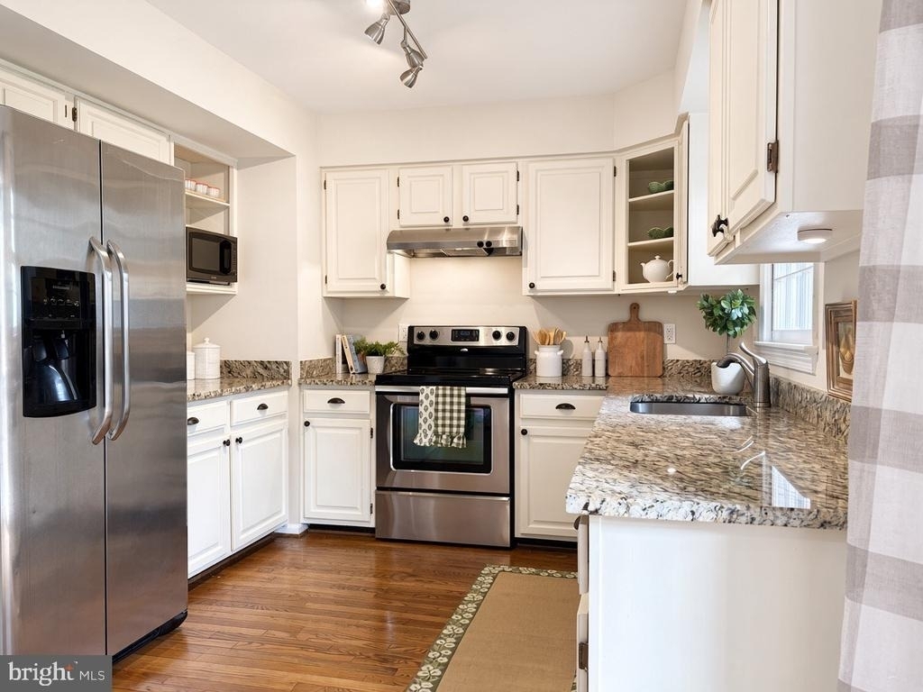 9380 Peter Roy Court - Photo 4