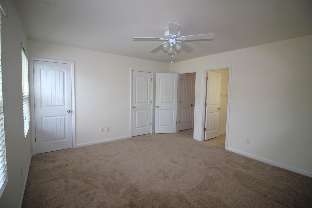 4476 Middletown Drive - Photo 12