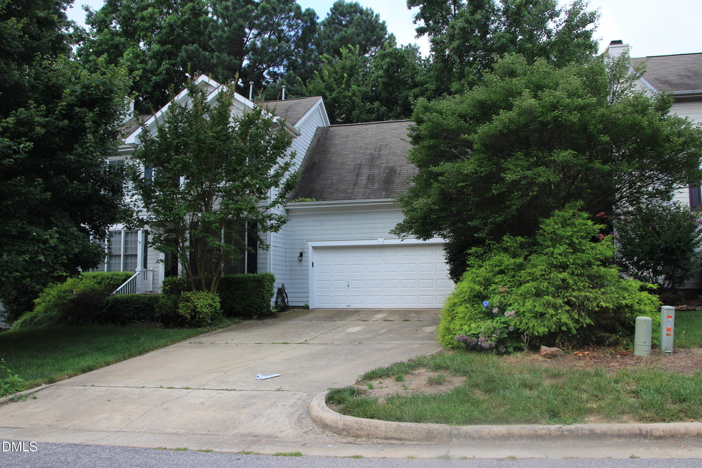 207 Cove Creek Drive - Photo 1