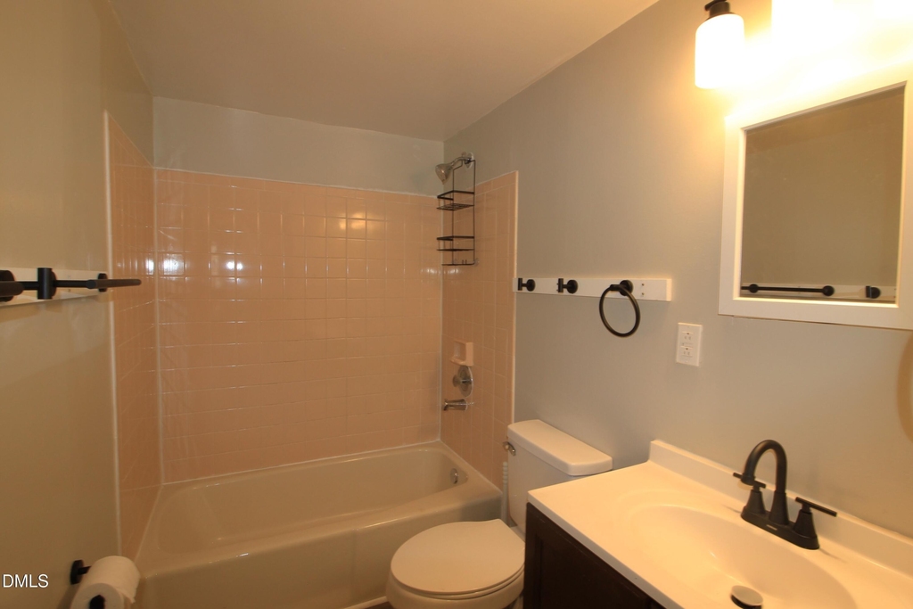 408 Drolmond Drive - Photo 16