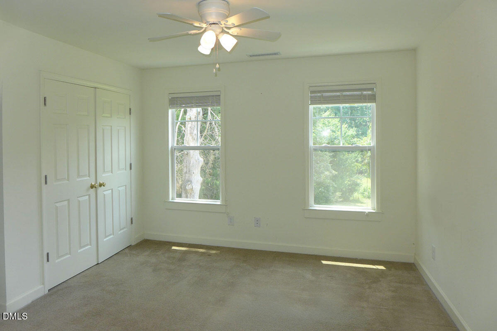 307 W Poplar Avenue - Photo 17