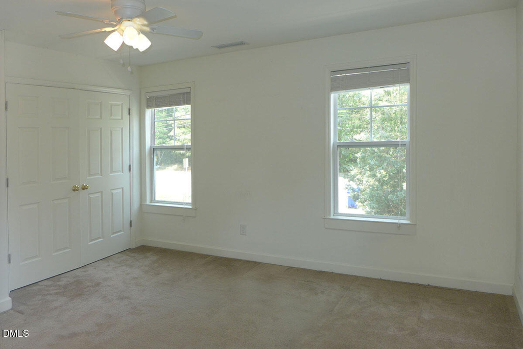 307 W Poplar Avenue - Photo 13