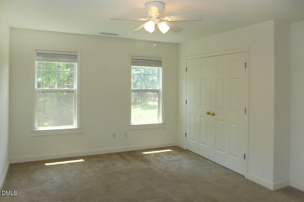 307 W Poplar Avenue - Photo 15