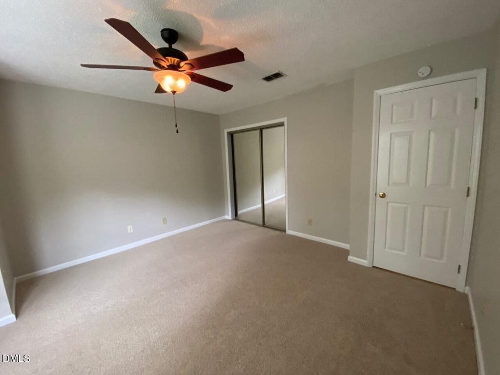 109 Killam Court - Photo 14