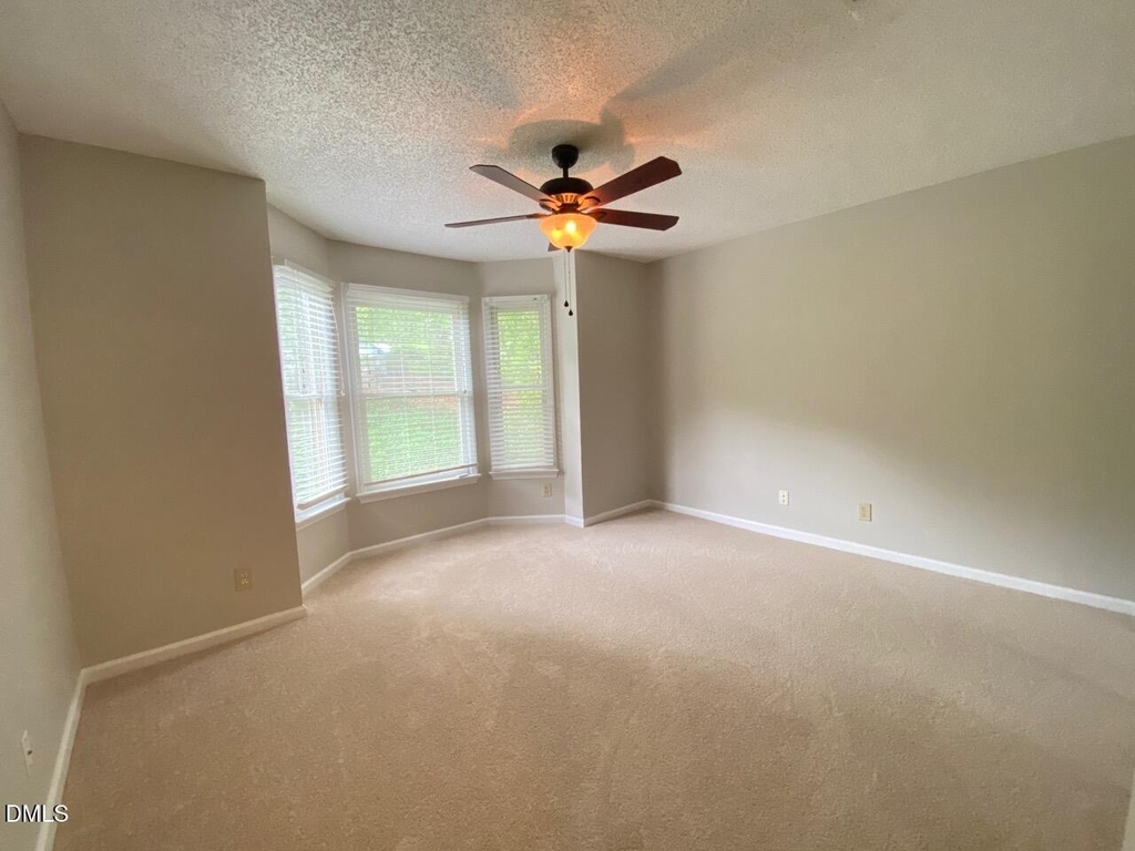 109 Killam Court - Photo 13