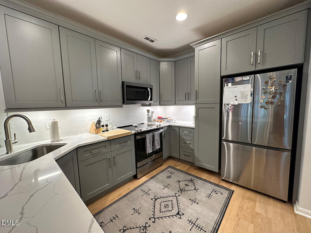 1062 Washington Street - Photo 5