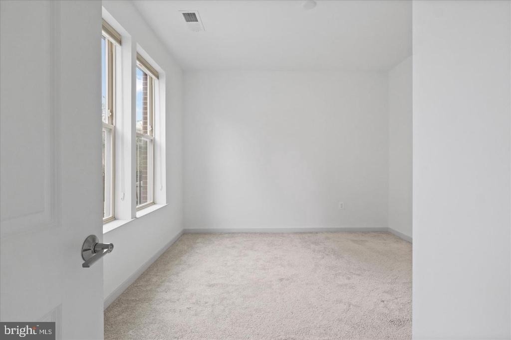 10755 Fairgrounds Drive - Photo 23