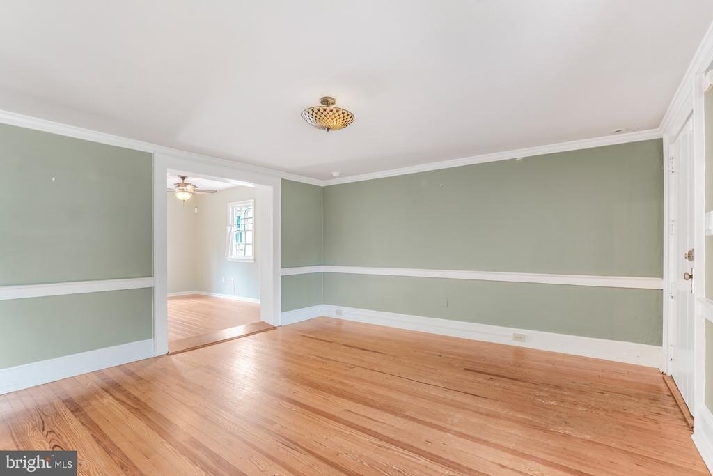 708 Kenmore Avenue - Photo 4